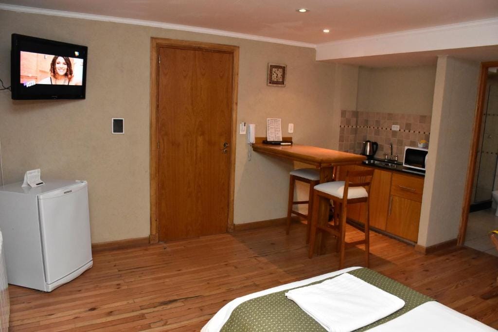 Bahia Belgrano Suites — 4
