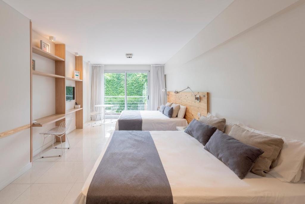Lemon Suites — 2