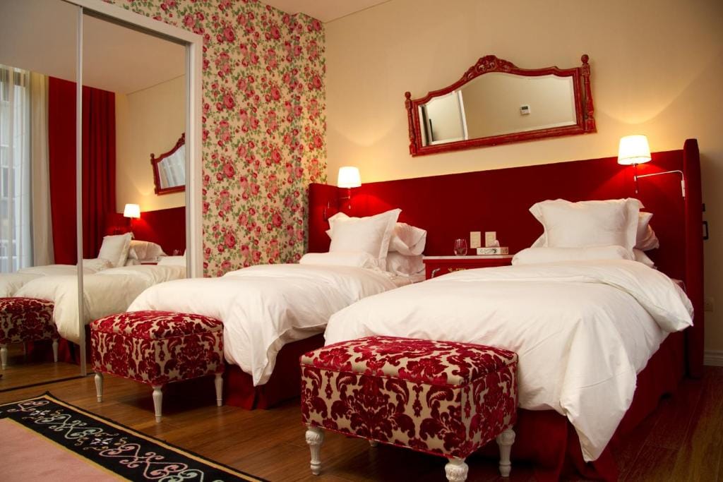 Tango de Mayo Hotel — 2