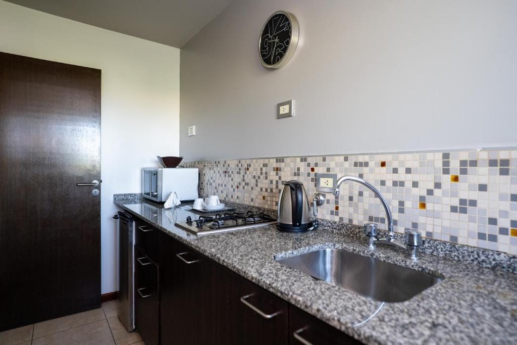 Kube Apartments Express — 3
