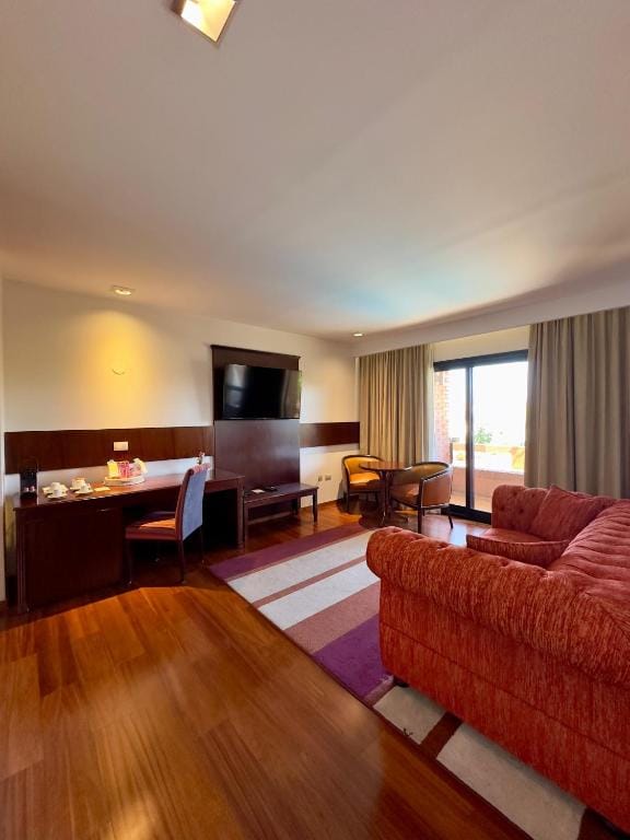Neper Hotel — 5