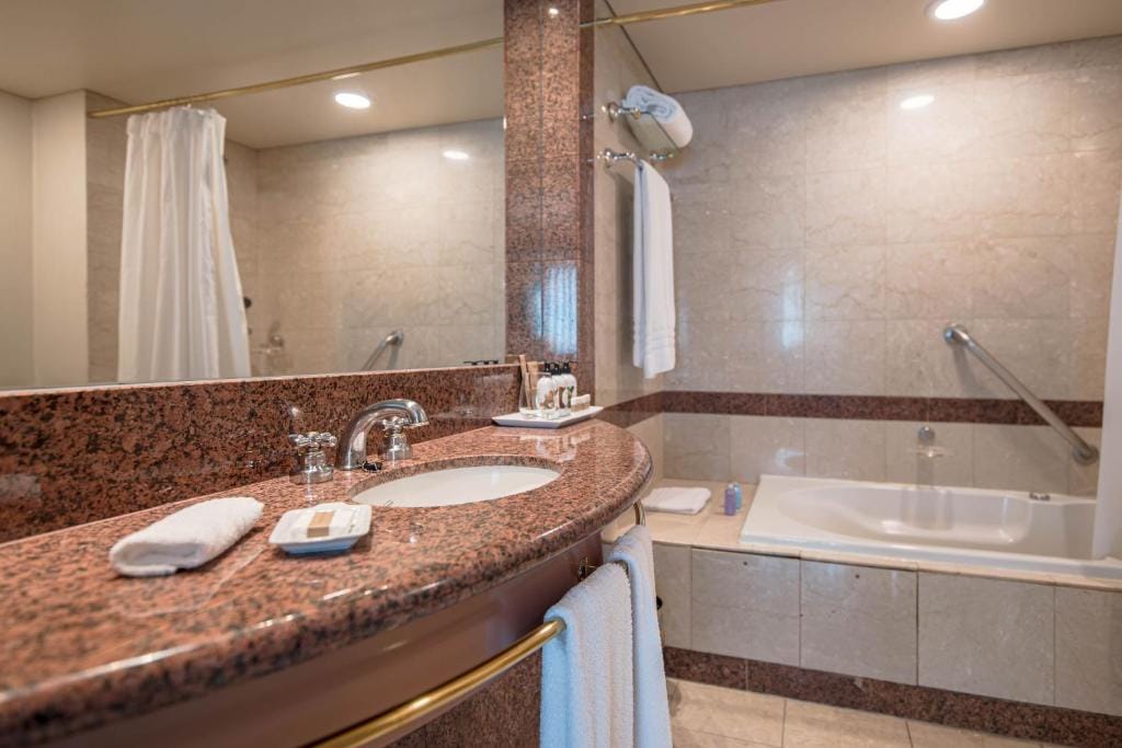 Quinto Centenario Hotel — 3
