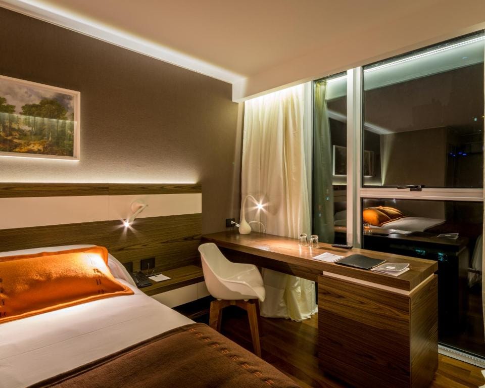 Yrigoyen 111 Hotel — 2