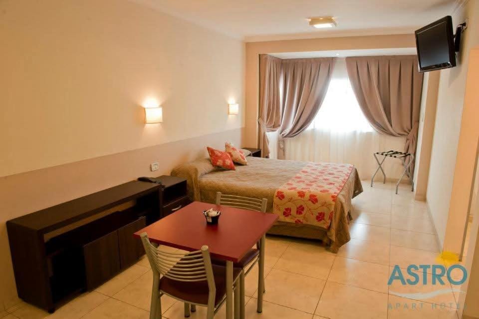 Astro Apart Hotel Corrientes esquina cardiologico — 1