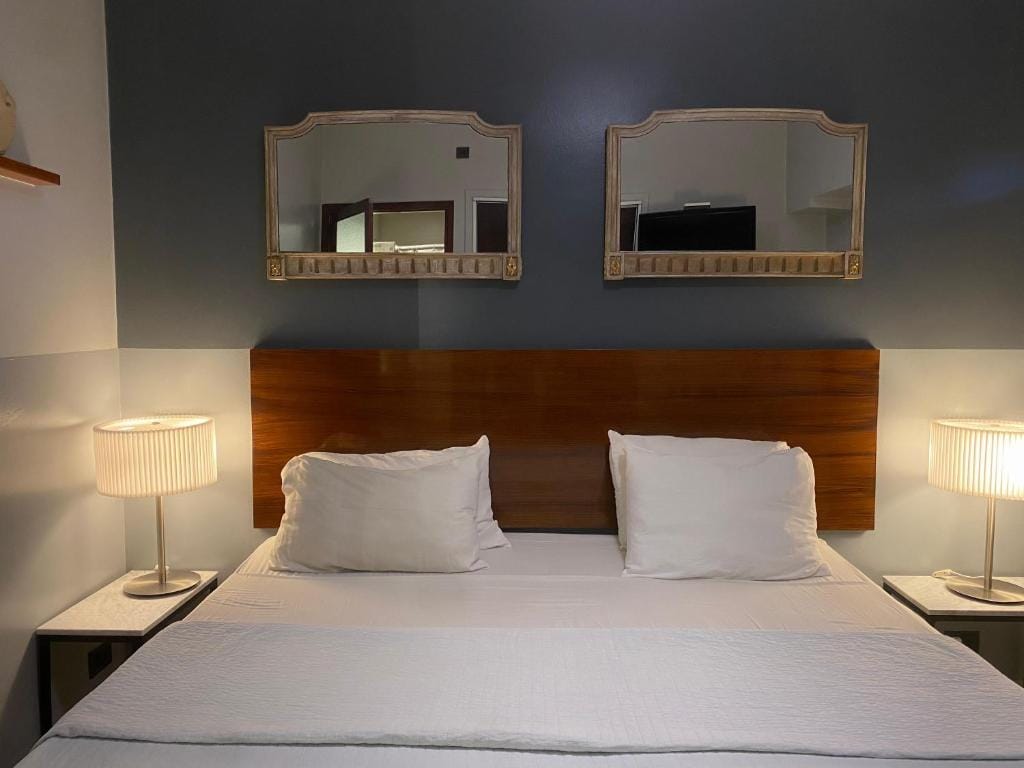 EZE Inn Boutique Hotel — 2