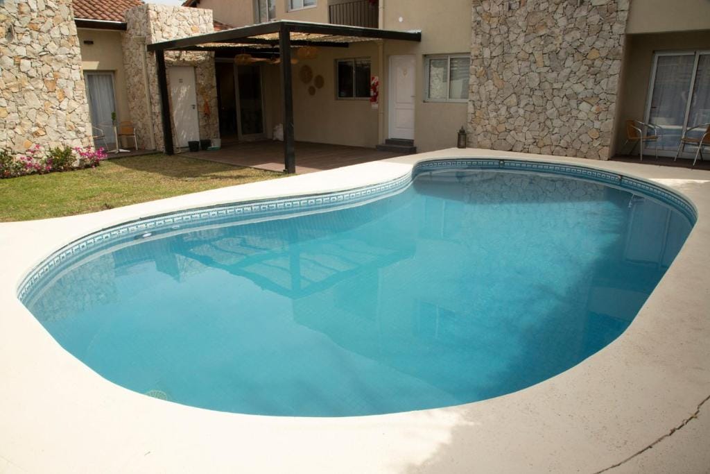 Rozas Apart — 4