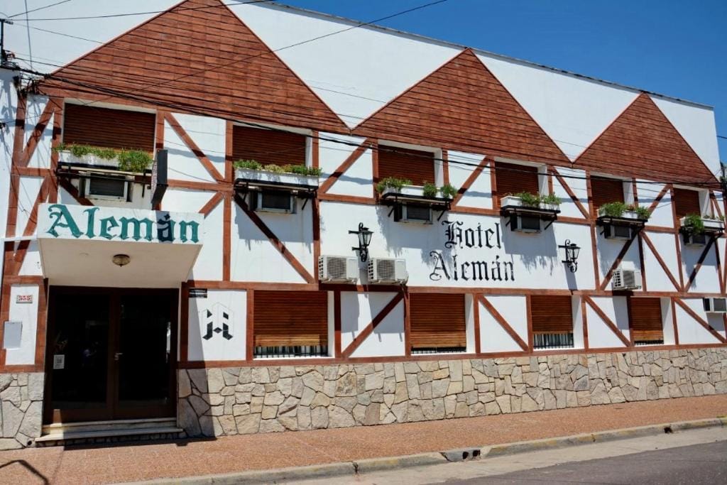 Hotel Alemán — 1