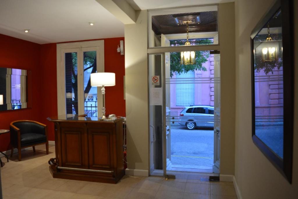Hotel Praga — 4