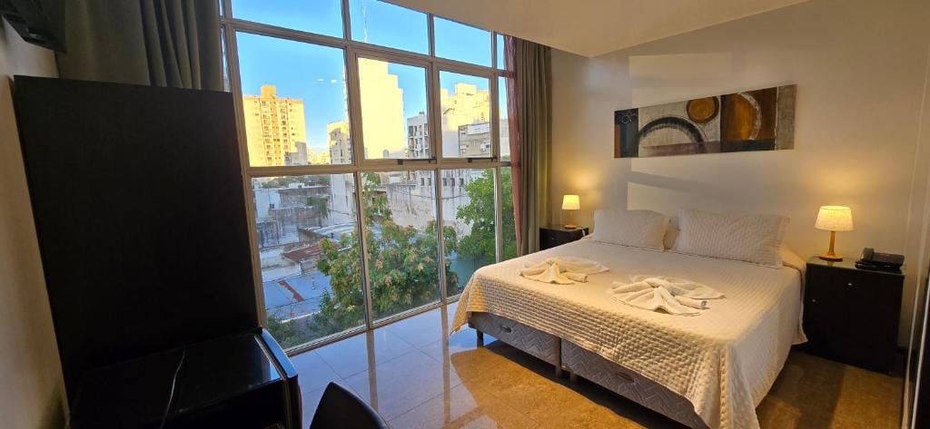 Hotel del Sol — 2