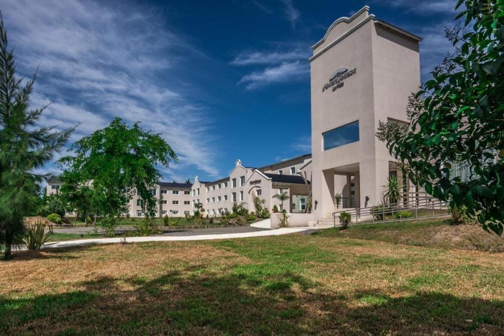 Howard Johnson Plaza & Convention Center Spa La Plata — 4