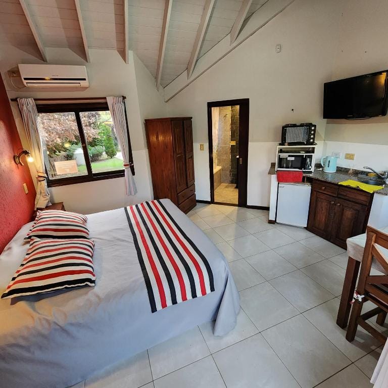 Merlo Trail Lodge — 4