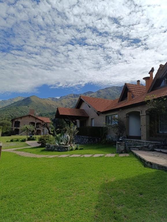 Rincon del Valle — 1