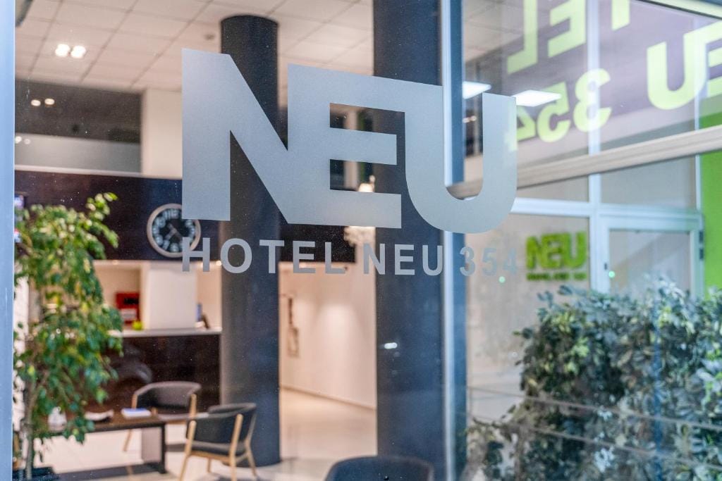 Hotel NEU 354 — 2