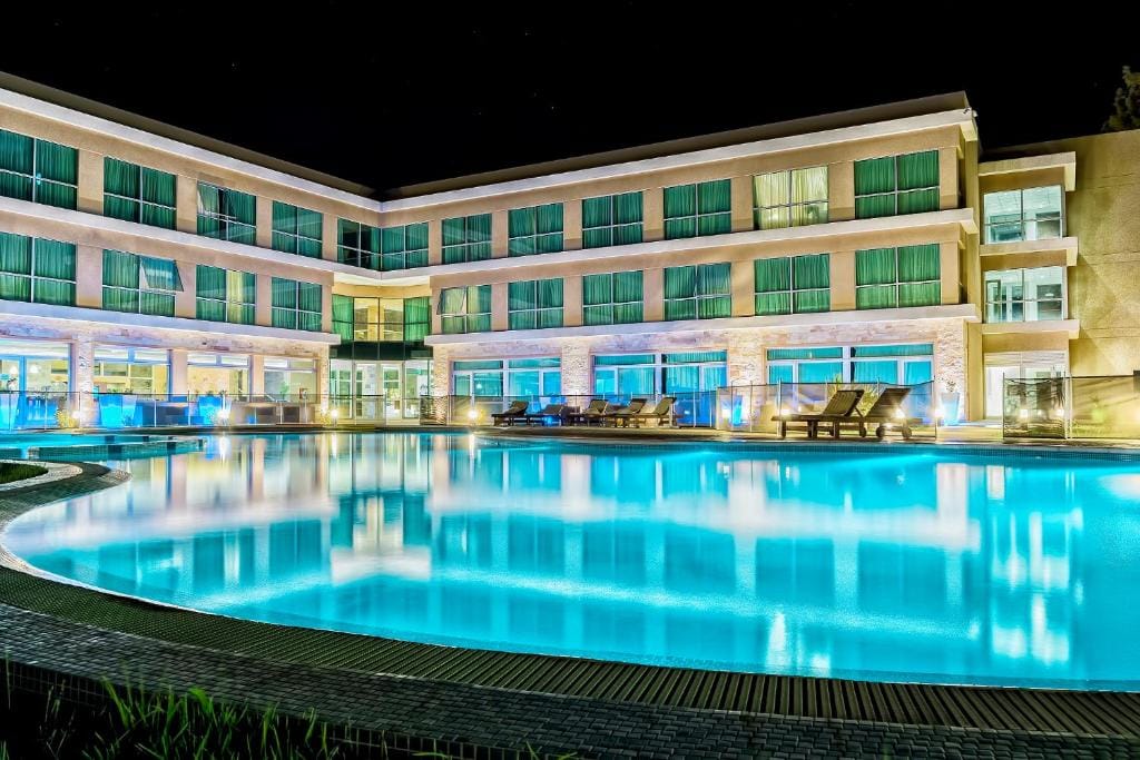 Howard Johnson Neuquen — 1