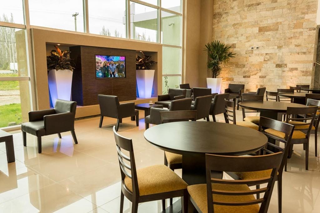 Howard Johnson Neuquen — 3
