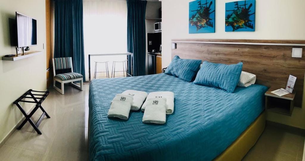 ILLIA 121 APART HOTEL — 2