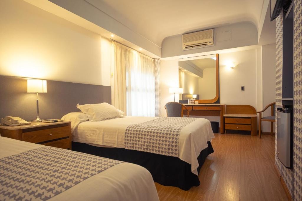 Gran Hotel Parana — 1