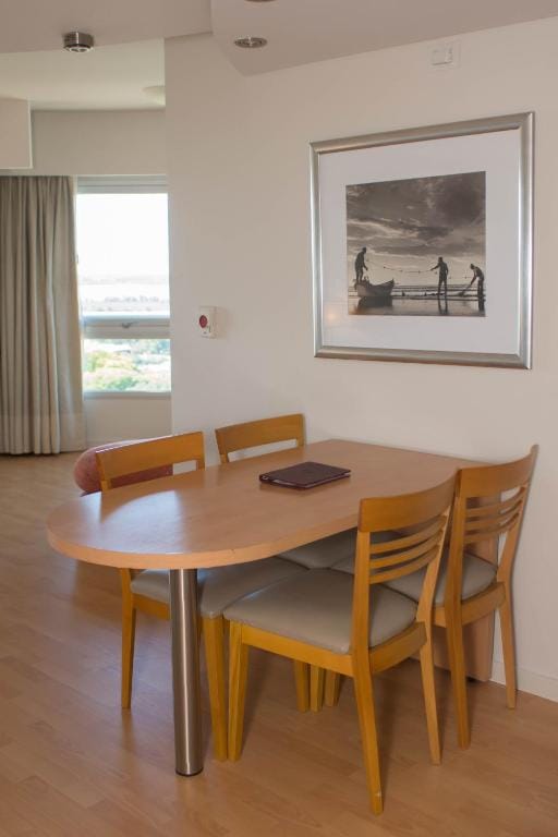Maran Suites & Towers — 2