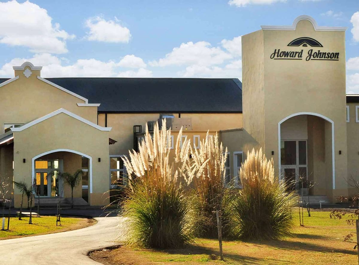 Howard Johnson by Wyndham Pergamino — 5