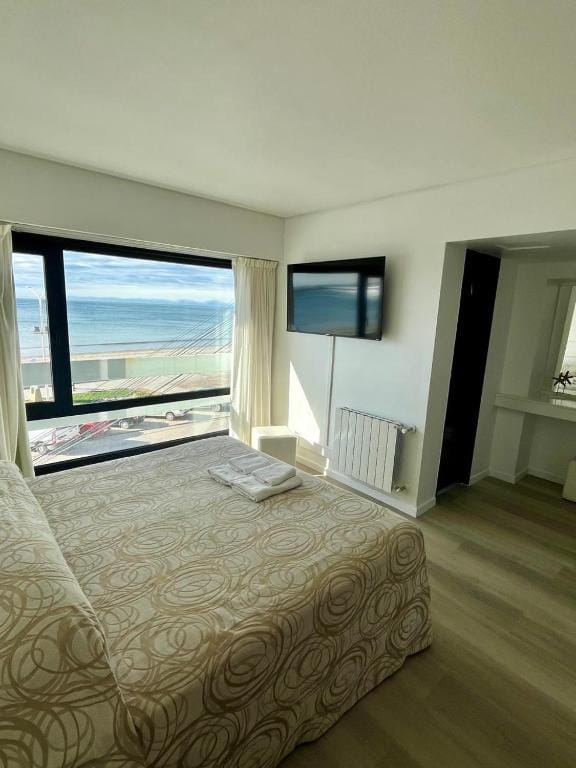 Costanera Hotel — 4