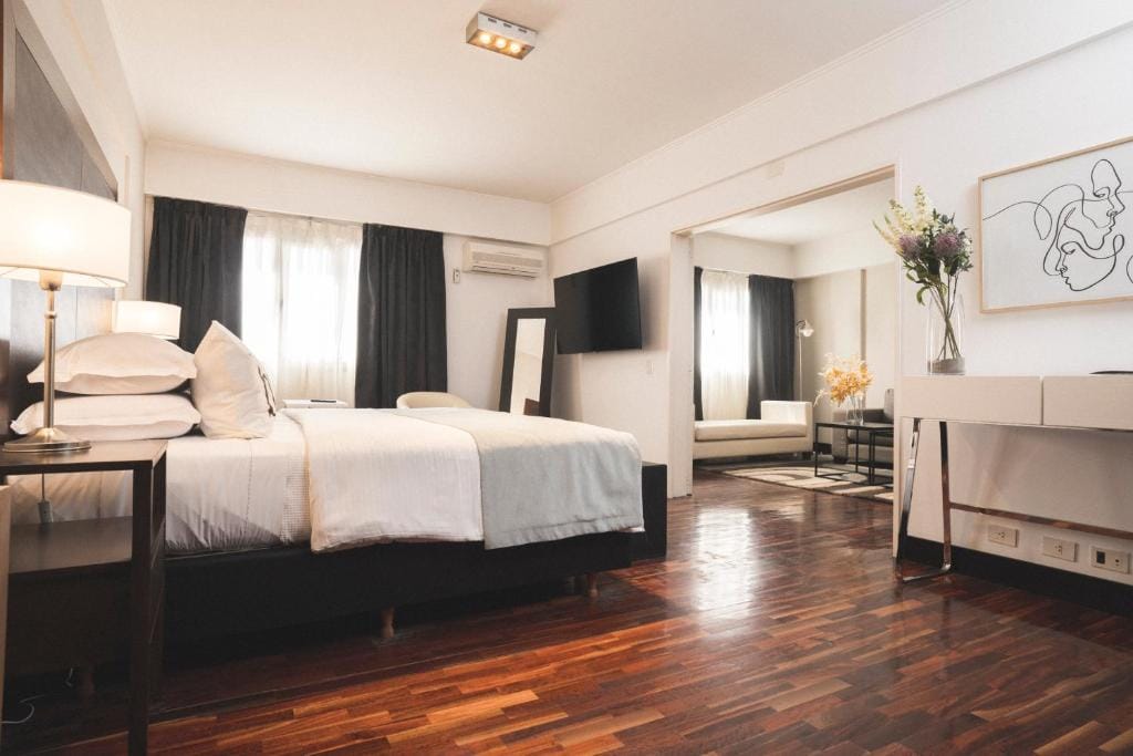 Hotel Tolosa — 4