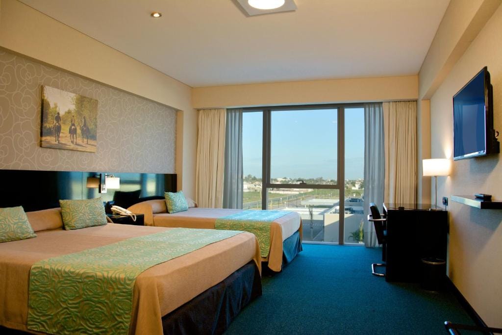 Gala Hotel y Convenciones — 2