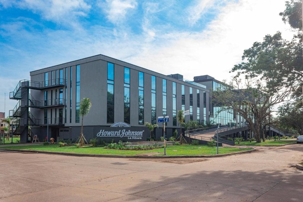 Howard Johnson Plaza La Ribera — 1