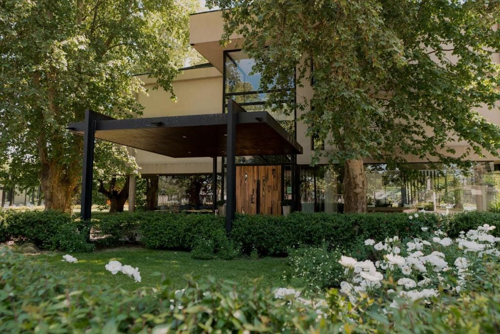 La Urumpta Hotel, AKEN MIND — 2