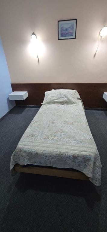 Hotel Oviedo — 3
