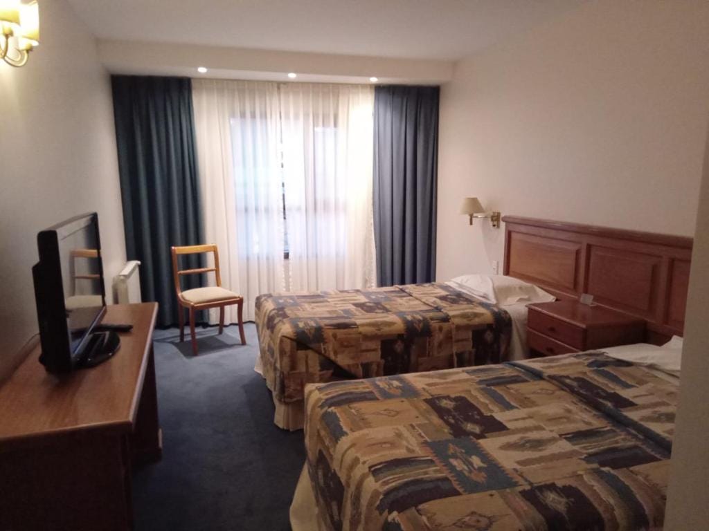 HOTEL SANTA CRUZ — 2
