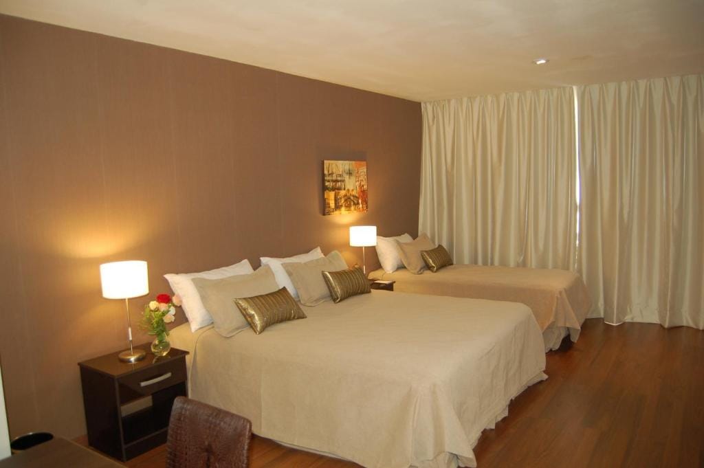 Hotel de la Cité — 5