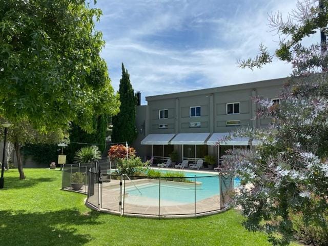 Hotel Garden — 1