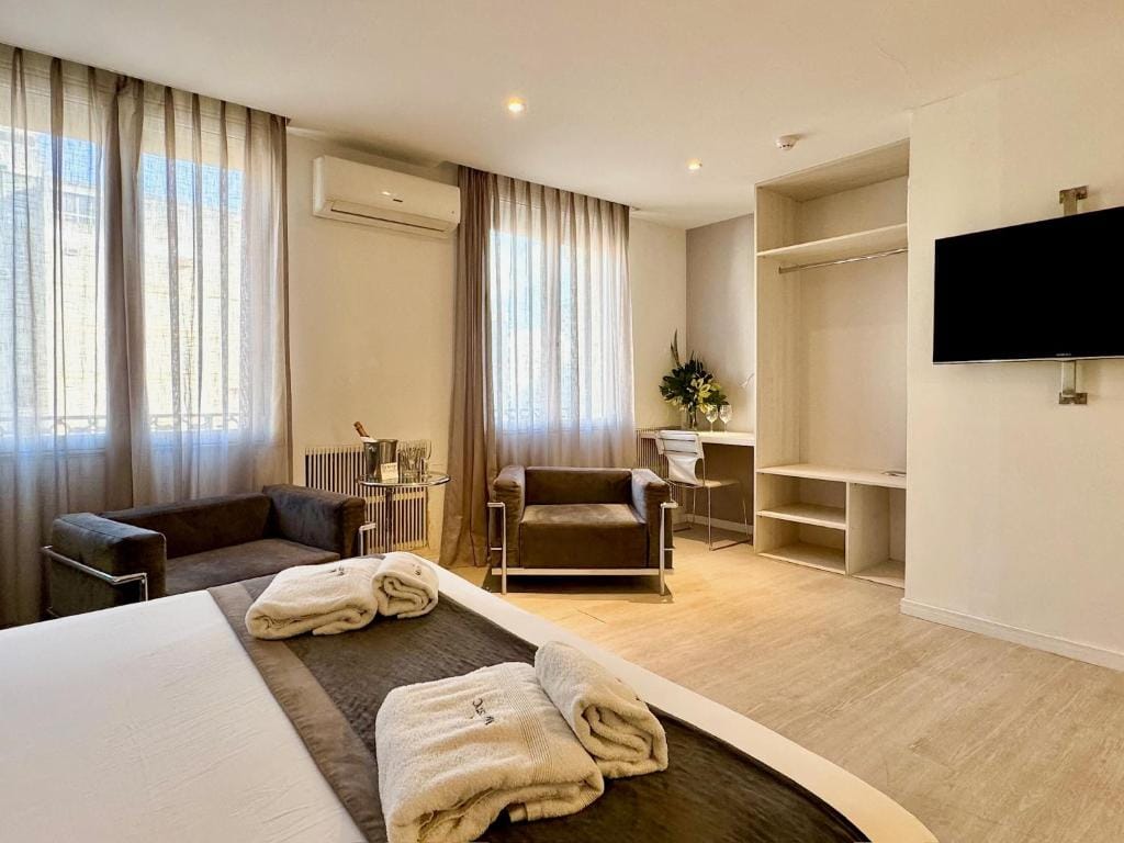 Hotel Majestic Rosario — 2