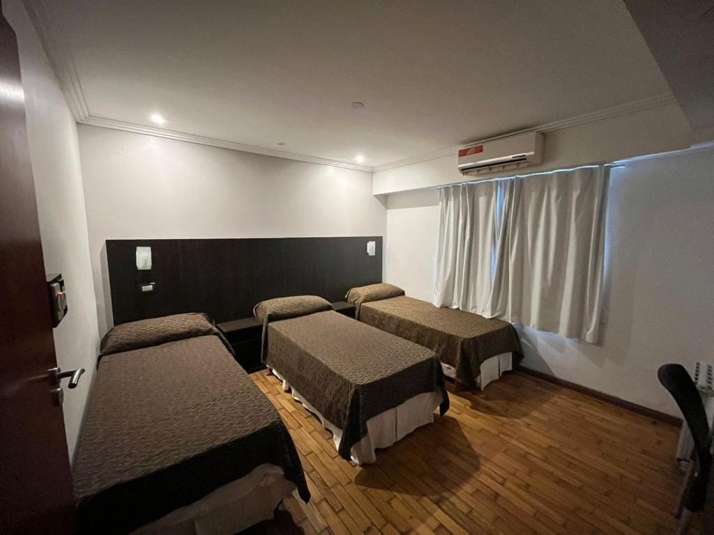 Hotel Zurich — 2
