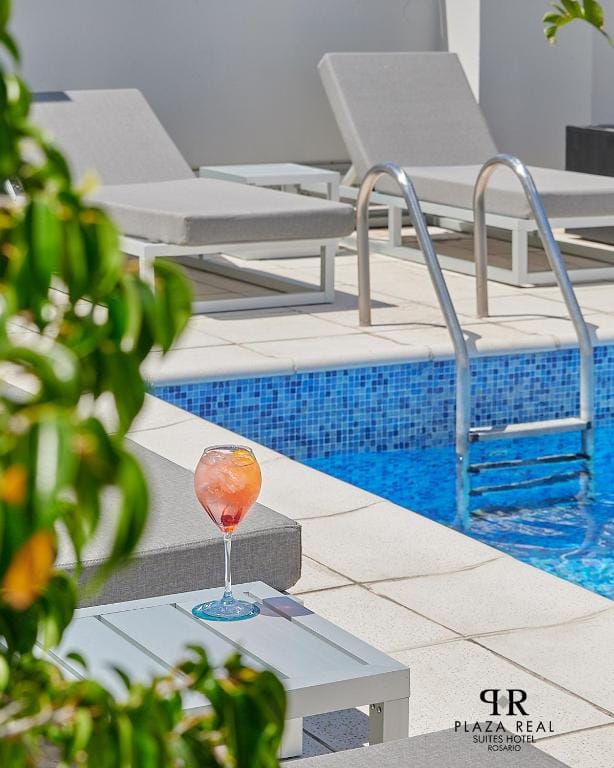 Plaza Real Suites Hotel — 3
