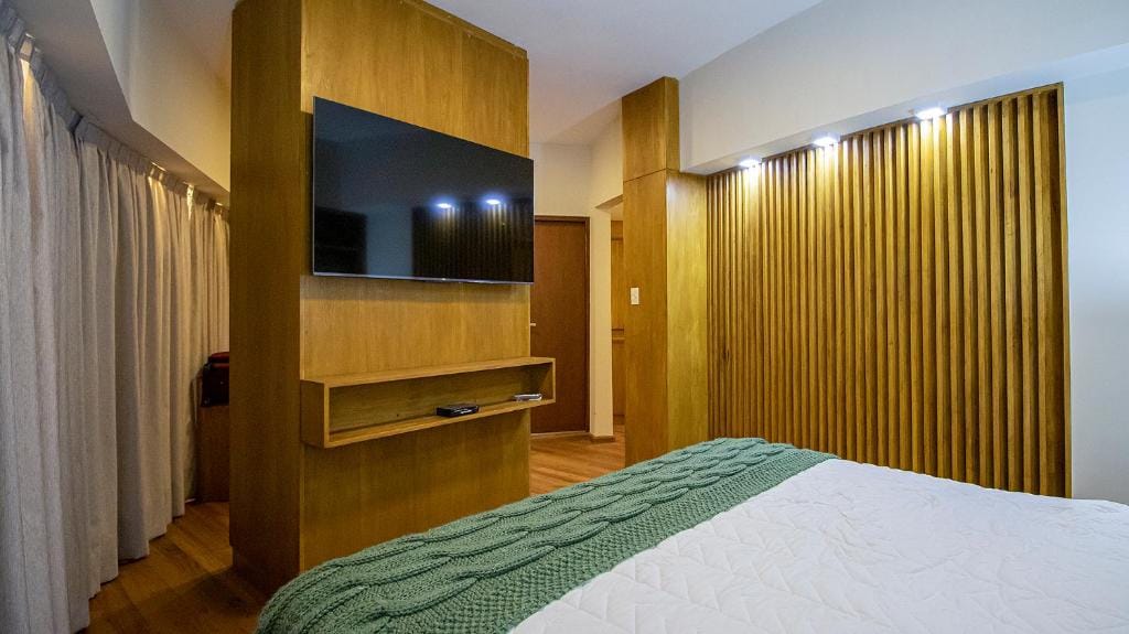 Salta Suite — 2