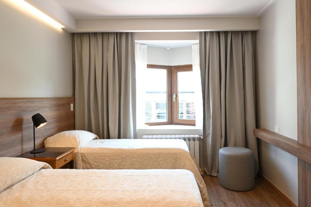 Hotel Nevada — 2