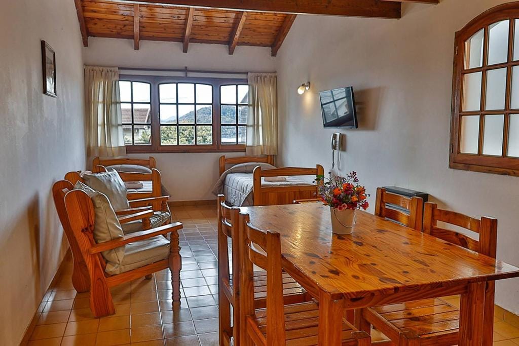 LA PONDEROSA Apart Hotel — 4