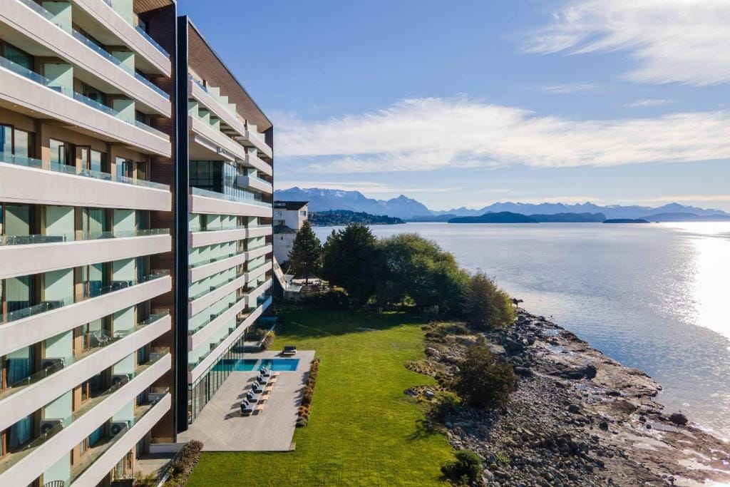 Radisson Blu Bariloche — 1