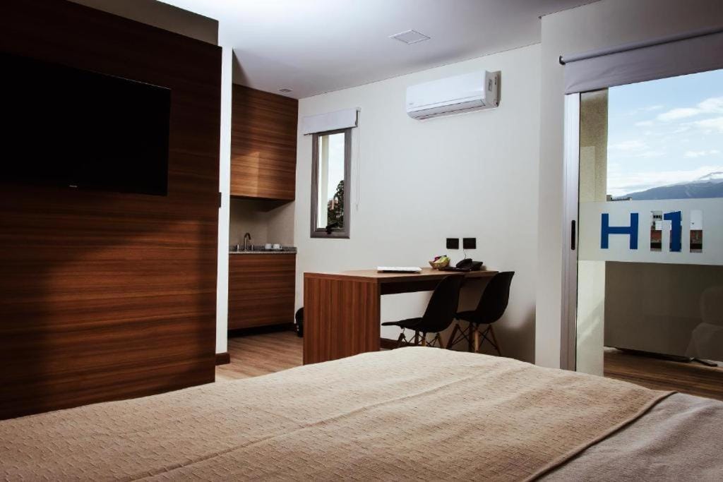 H1 Apartments Hotel — 4