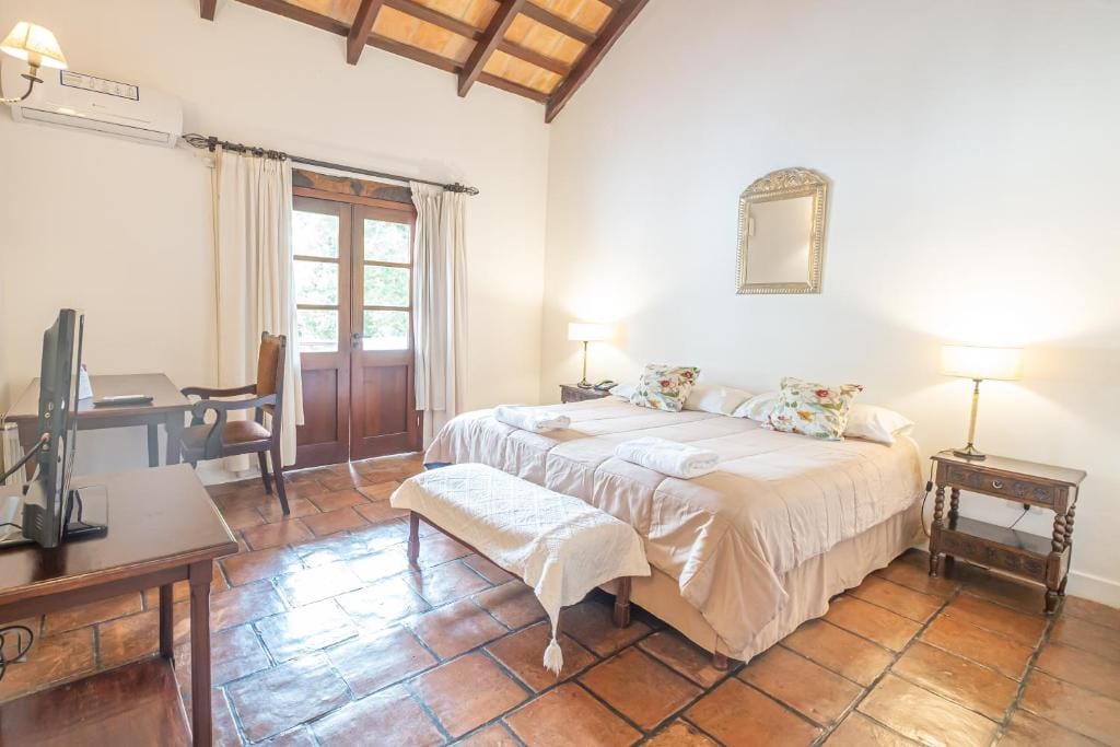 Las Moras Hotel — 3