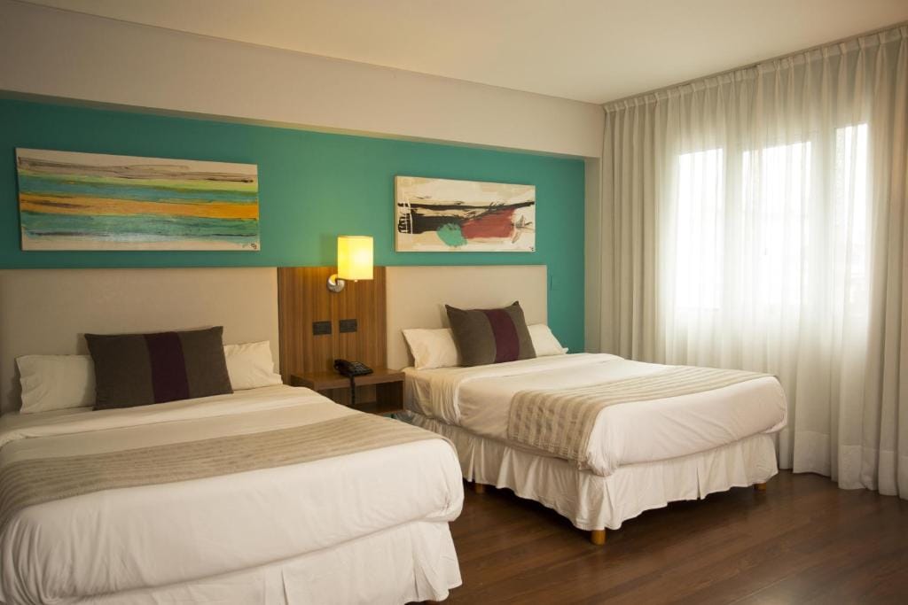 Hotel Bicentenario Suites & Spa — 2