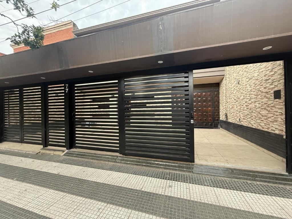 Hotel Haití — 1