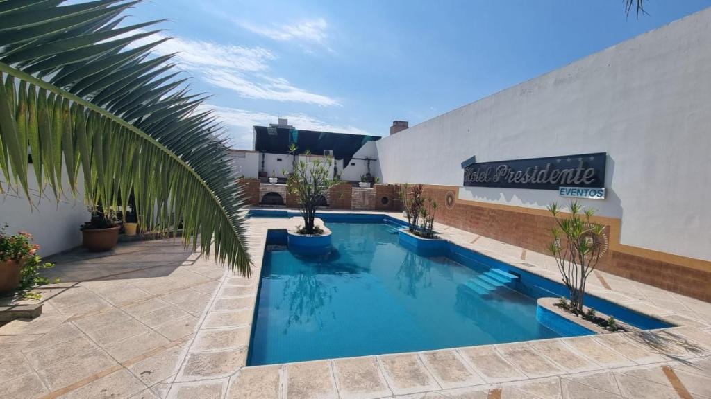 Hotel Presidente — 4