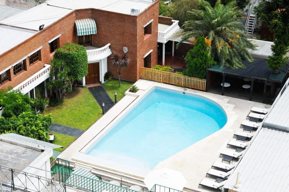 Hotel Yaguaron — 4