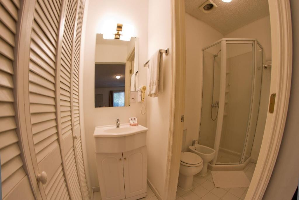 Family Inn — 3