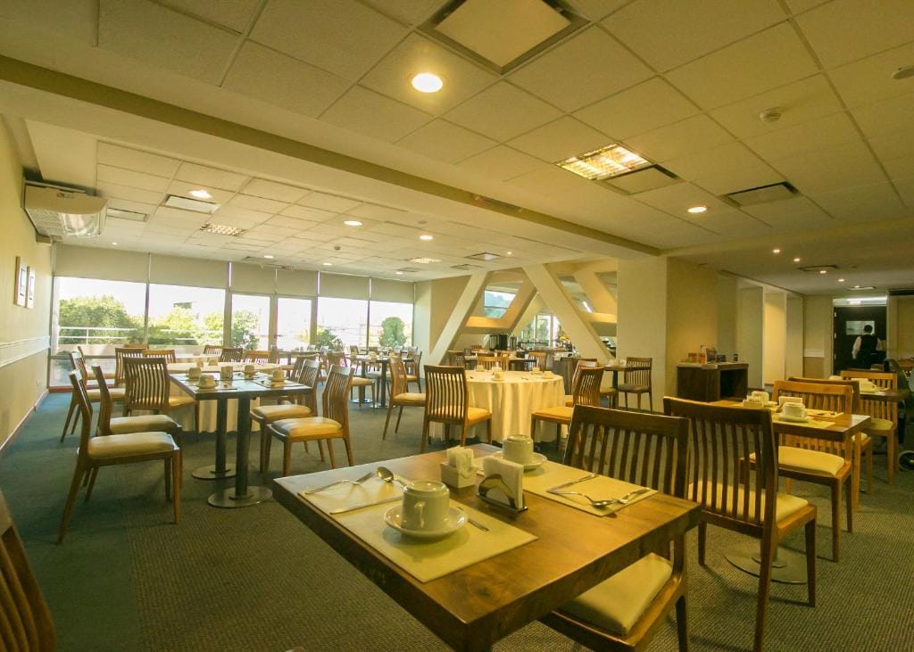 Hotel Tower Inn & Suites — 5