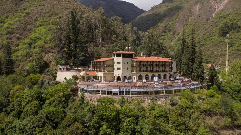Hotel Spa Termas de Reyes — 1