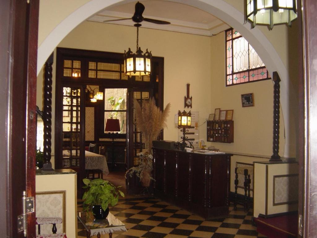 EMPERATRIZ HOTEL familiar — 2