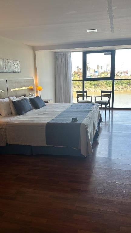 Puerto Amarras Hotel & Suites — 1